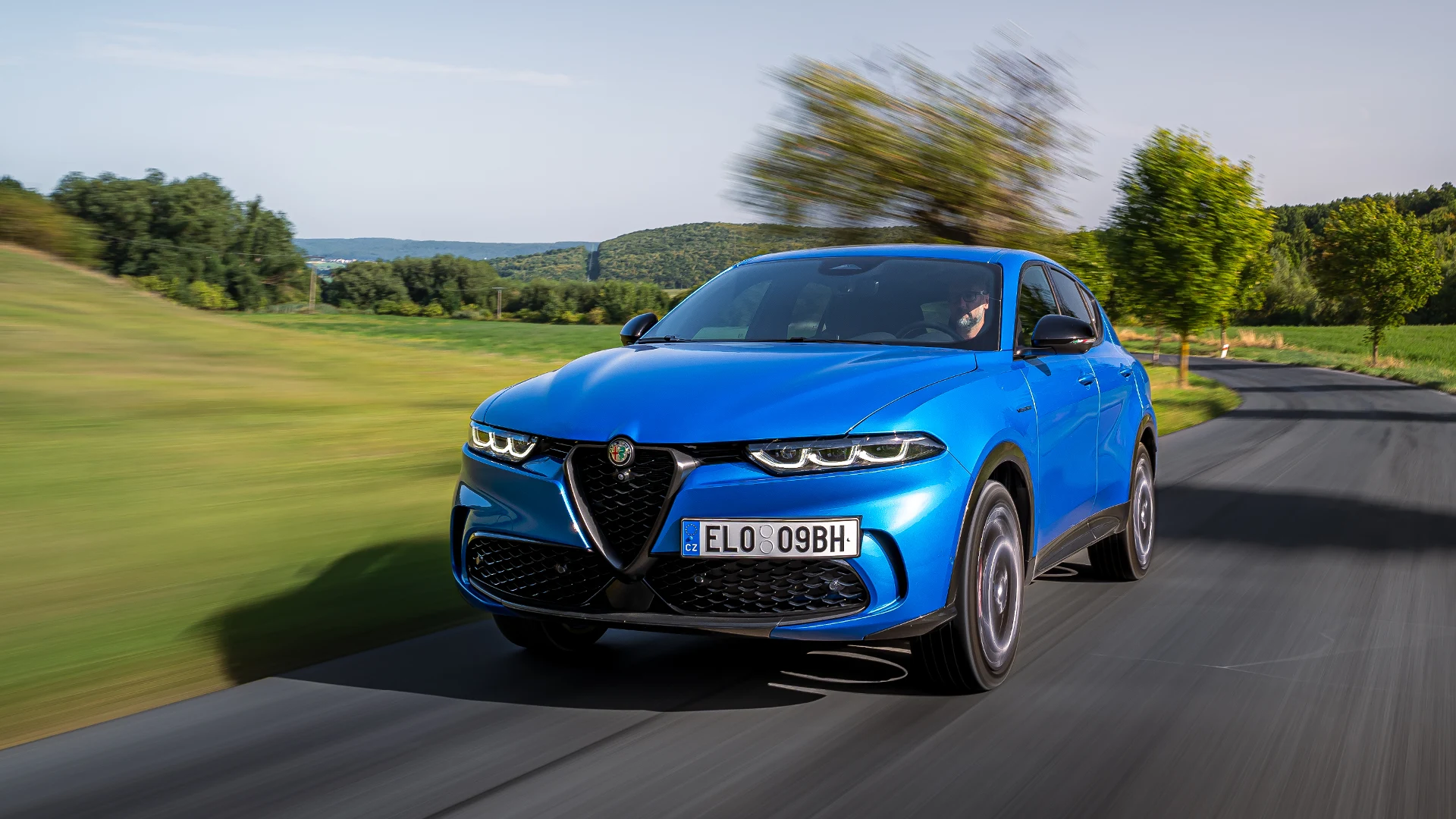 Alfa Romeo Tonale: jaký je krásný crossover z Itálie? na kanálu 1000 koní